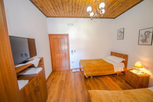 Hotel Kalaja - main image