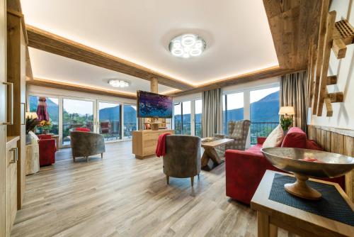 2 bedrooms, 4 beds