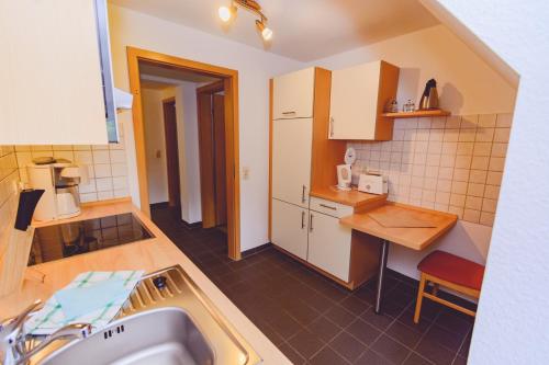 ห้องครัว, Berggasthof Heuberghaus, direkt am Rennsteig in ฟรีดไรชโรดา