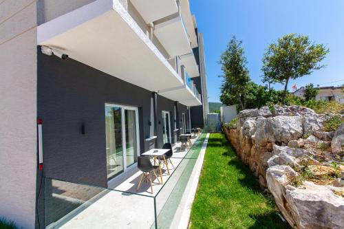 Inada Hotel - image 9