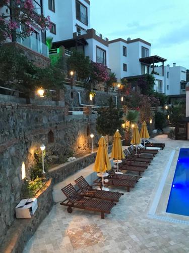  Gün Batımı Manzaralı 2+1 Apart Daire Havuzlu, Ferienwohnung in Giriş