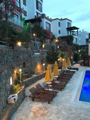  Gün Batımı Manzaralı 2+1 Apart Daire Havuzlu, Pension in Giriş bei Yaka