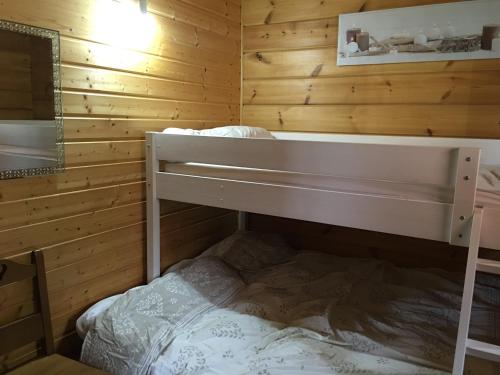 Chalet Traditionnel 8-10 personnes - Piscine Chauffée dans la résidence gîte à louer Le Serre