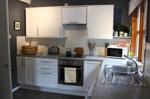 Konyha, Tulloch (2 Hamilton Place) in Kyle of Lochalsh Városközpont