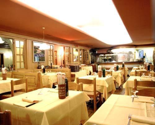 Hotel Antico Moro - image 4