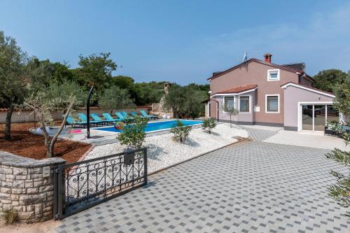 Villa Sunshine – khách sạn tại Stinjan