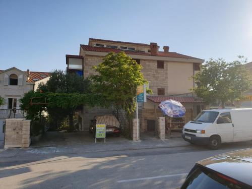  Apartmani Češljar, Makarska bei Žeževica