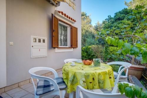 Apartments Adri - image 3