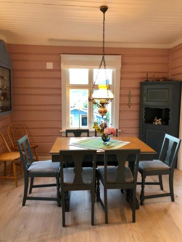 Instalaciones, Charming Lakeside House with sauna in Lillehammer City Center