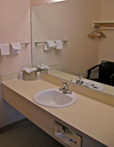 Royal Motor Inn