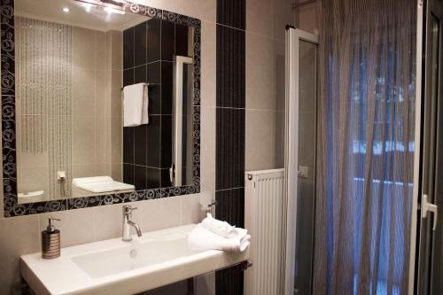  Olga's Luxury Apartment, Unterkunft in Korfu-Stadt