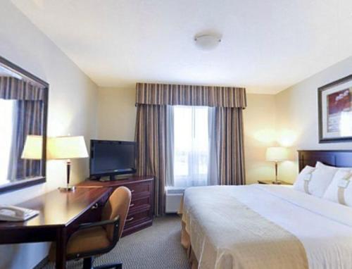 King Room - Hearing Accessible/Non-Smoking