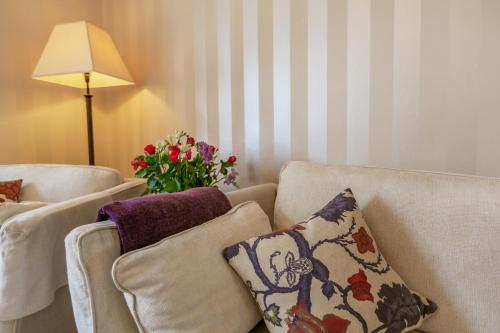 Picture of Swan View Apartment, Central Harrogate - 1 Bedroom Sleeps 4