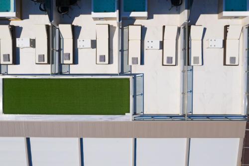 Sea Level Hotel - image 7
