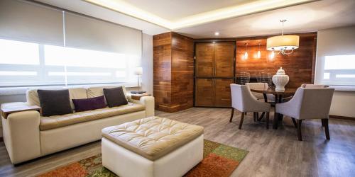 JF Grand Puebla Room Type - Deluxe Suite