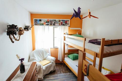 1 bunk bed