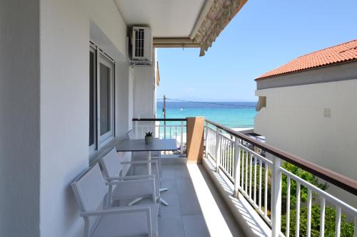 Voula Seaside Apartments