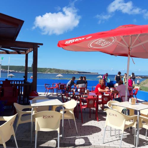 ผับ/เลาจน์, Alojamento Local de Santa Catarina in กาโบ ดา ปรายา