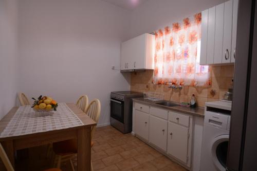 Margaret House in Ios