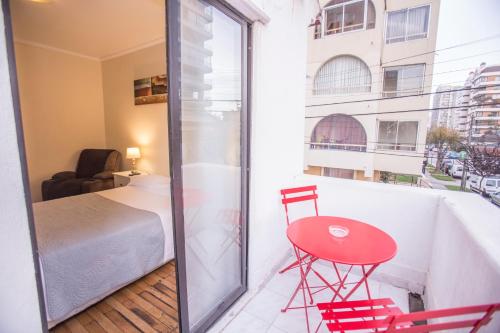 Double Room with Balcony image 2