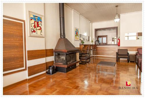 Bandeira Hotel near Caxias Do Sul repülőtér