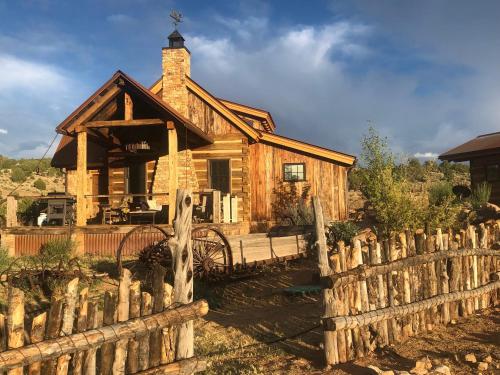 Canyon Of The Ancients Guest Ranch - image 2