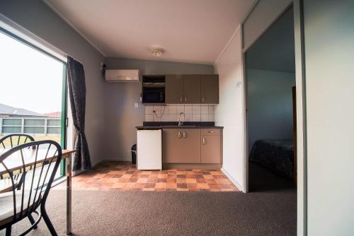 ห้องครัว, โคโรเนชั่น พาร์ค โมเทล (Coronation Park Motel) in แอชเบอร์ตัน