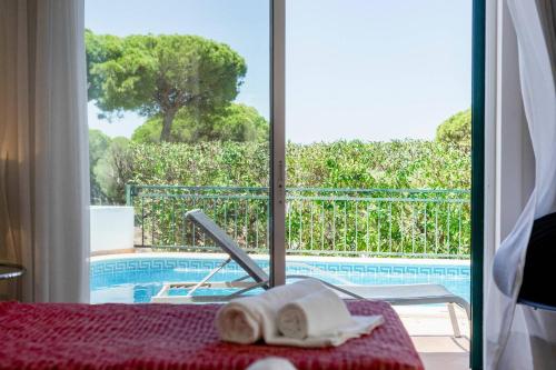  Stunning 3 bed Villa Vale do Lobo with pool in Vale do Lobo