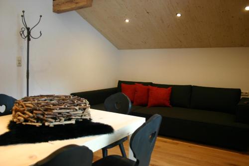 MO Chalet - image 11