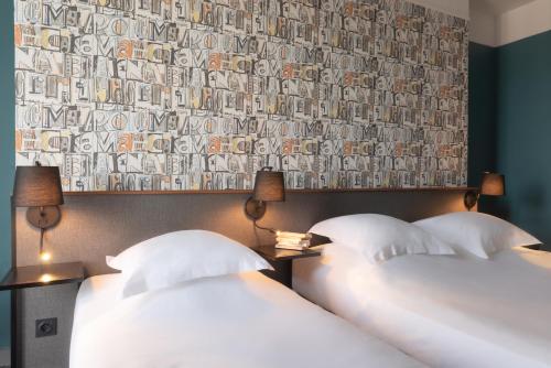 1 double bed, 1 twin bed
