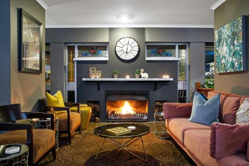 Felles stue/TV-område, Best Western Sanctuary Inn in Tamworth