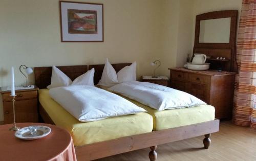 Ferienwohnung Sonja 2.6km von Theisseil entfernt