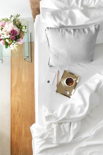 Daios Luxury Living - image 9