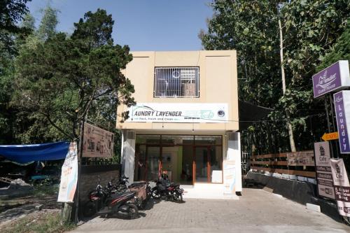 RedDoorz Syariah near Exit Tol Malang