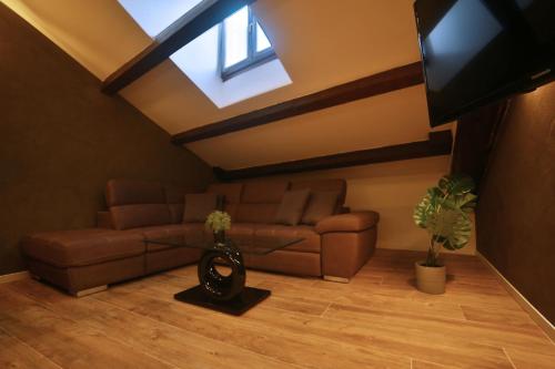 Moscova Attic Near Duomo - image 8