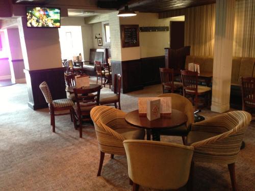Bar/Lounge, Beverley Inn & Hotel in Doncaster