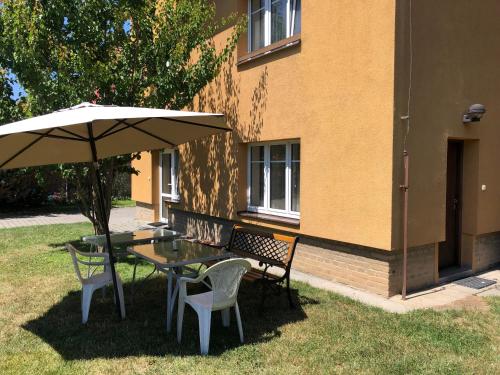 Garden, Apartment Trojska in Praha-Troja