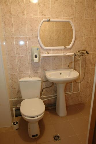 Kavkaz Hotel - image 2