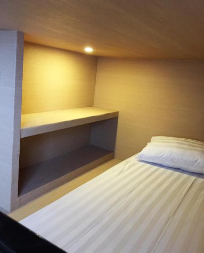 Xoxo Kuta Legian Hostel – Legian, CO