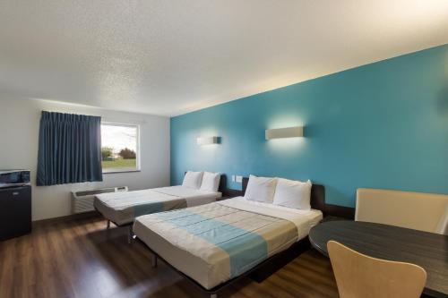 Motel 6-Rothschild WI - image 6