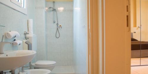Guerrini Hotel - Photo 2