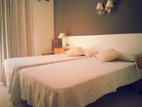 1 double bed