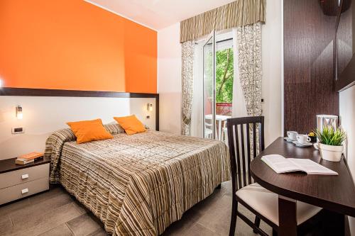 Hotel Vienna - image 7