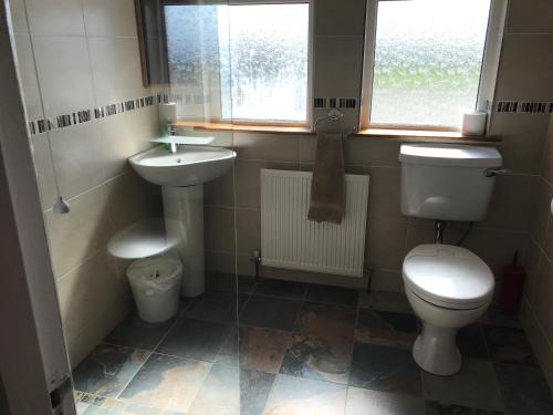 Carnside Guest House - image 8