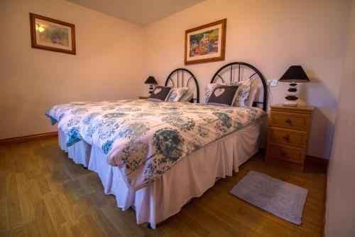 2 twin beds