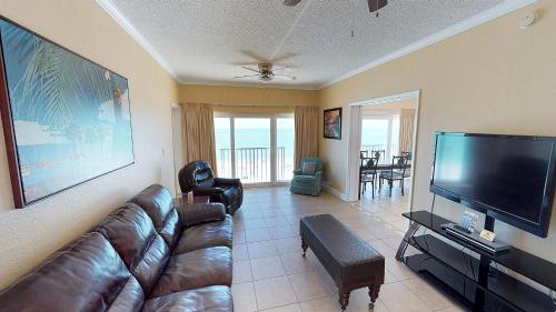 Island Inn Beach Resort – Treasure Island, FL