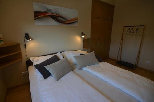 Raj Apartment - image 2
