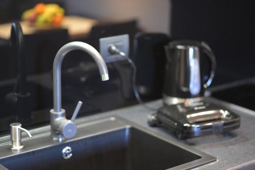 Raj Apartment - image 4