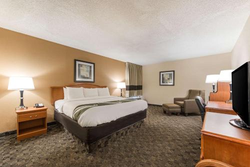 Quality Inn & Suites Portage