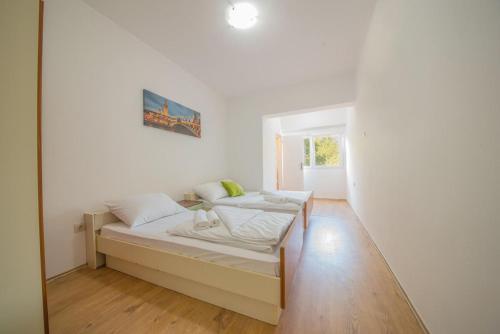  Triple Room Starigrad 17698h, Pension in Starigrad-Paklenica